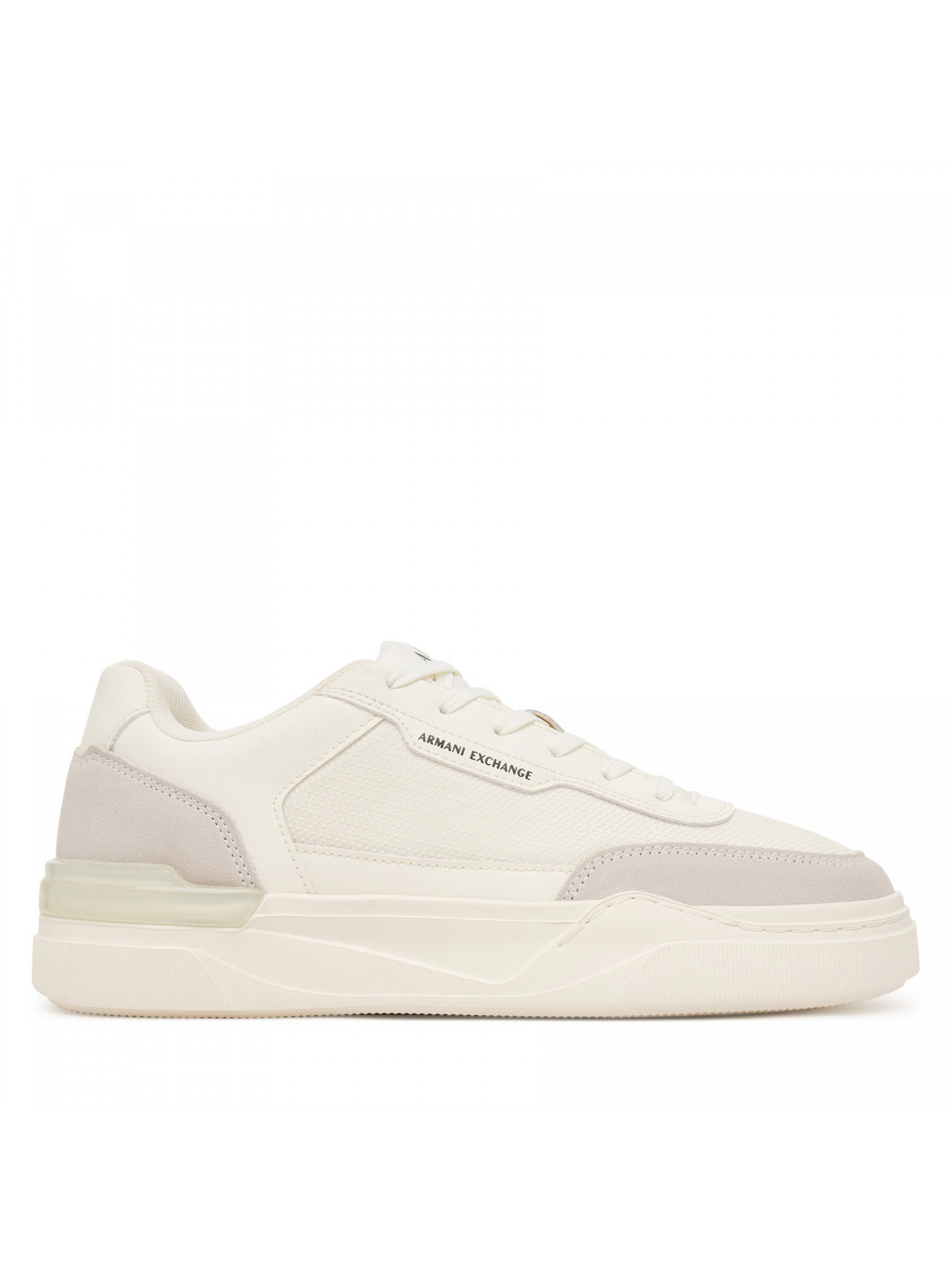 Sneakersy Armani Exchange XM001968 AF19439 U0011 Bílá
